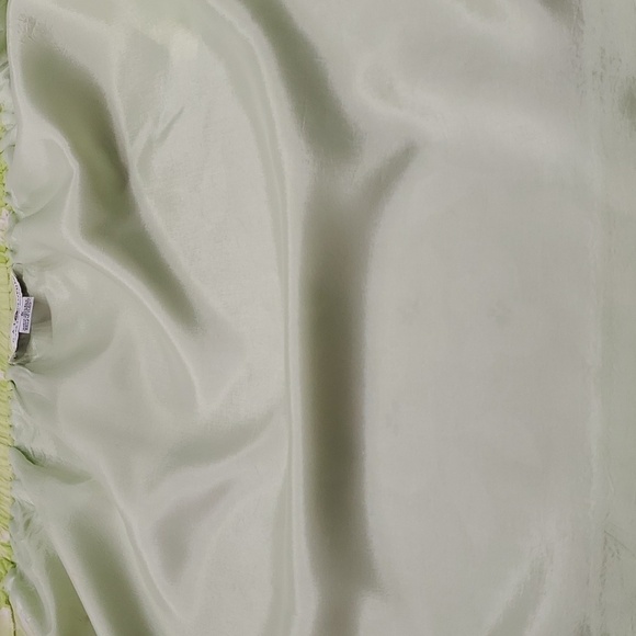 Saks fifth Ave Real Clothes, 100% silk Wrap skirt beautiful green. med. Y2k - Picture 7 of 11